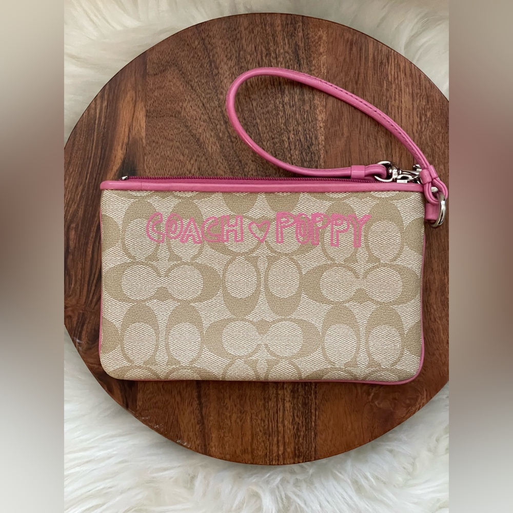 COACH Poppy Chan PINKY Signature Tan Coated Canvas Wristlet - Picture 3 of 7
